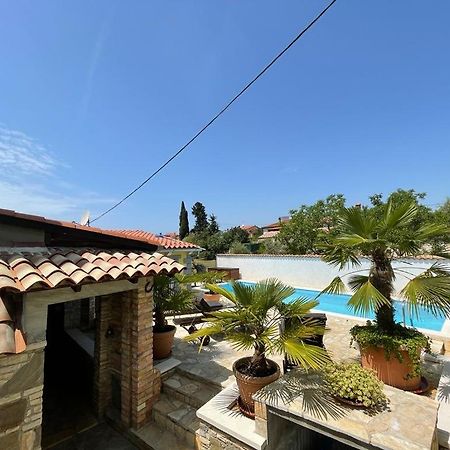 Holiday Home Bukovac Pula Exterior photo