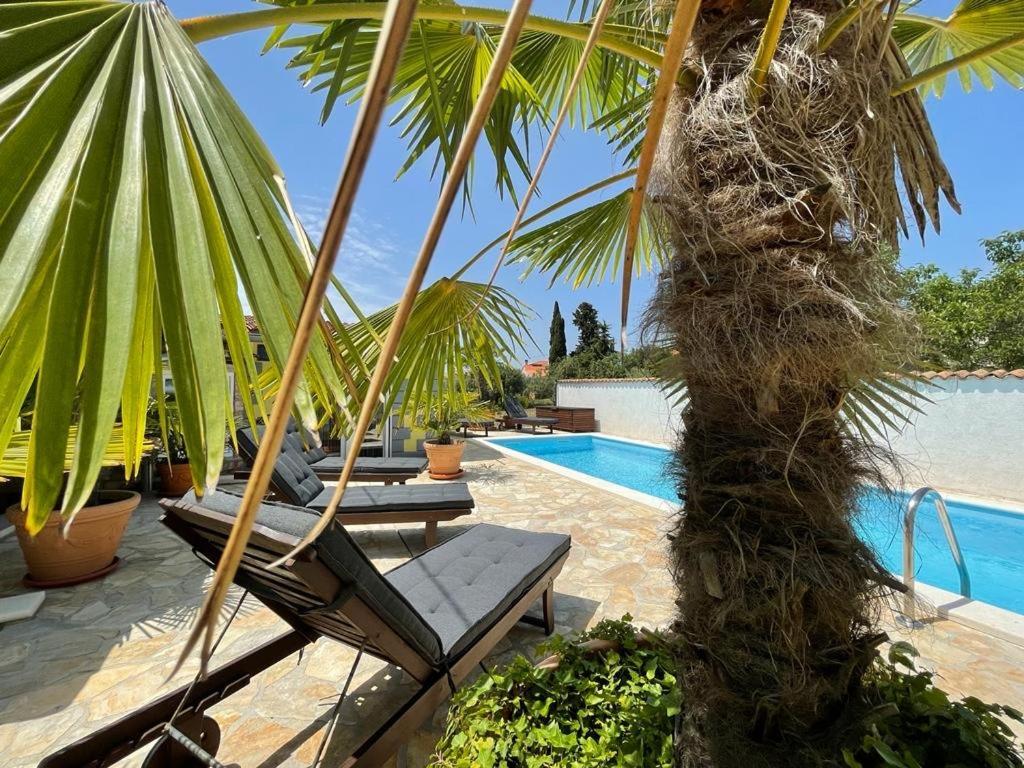 Holiday Home Bukovac Pula Exterior photo