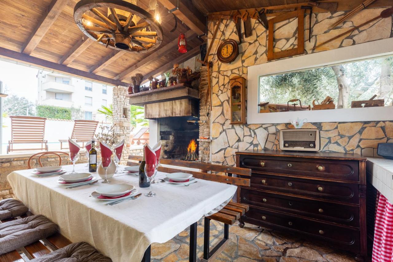 Holiday Home Bukovac Pula Exterior photo